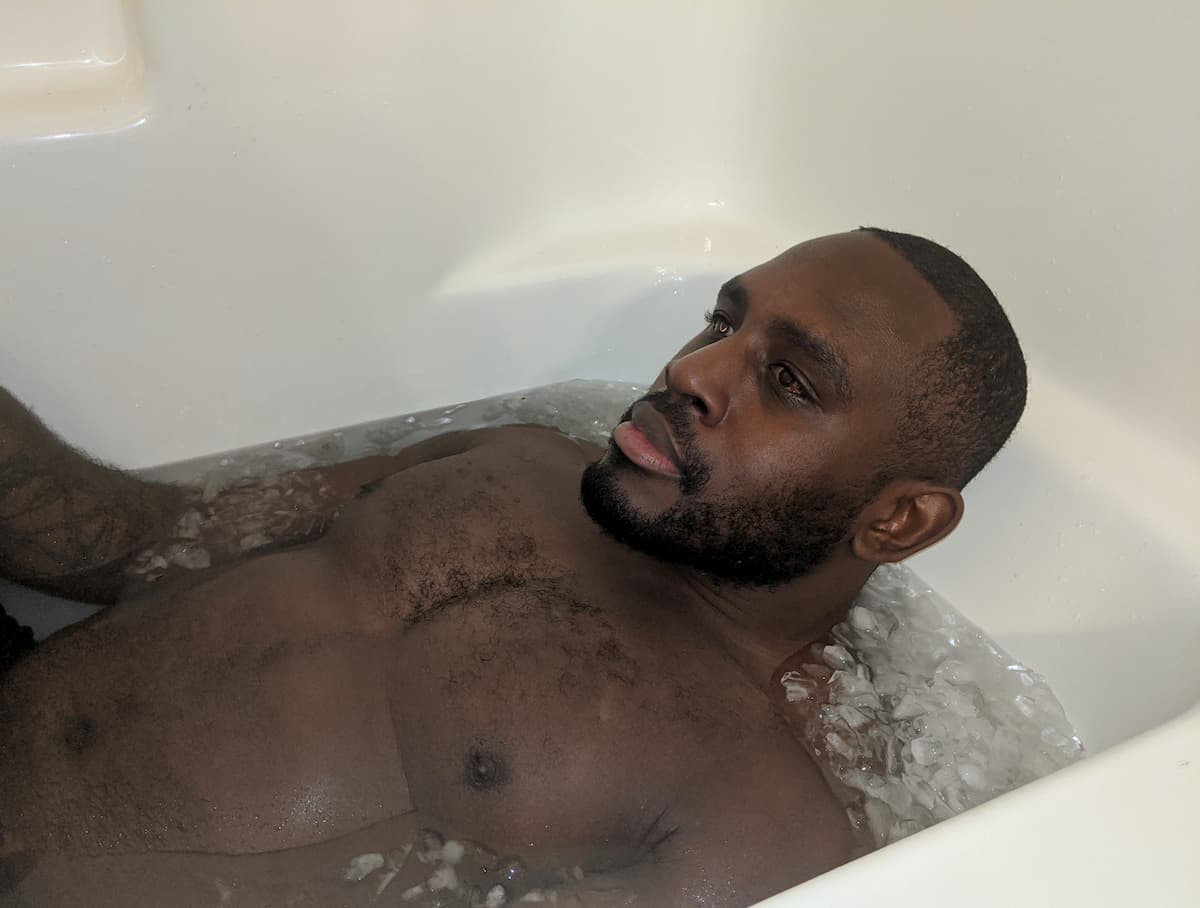 Ed Latimore doing the Wim Hof ice bath, submerged