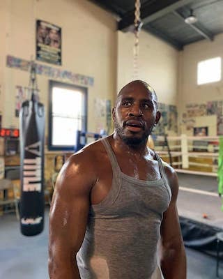 Ed Latimore in the boxing gym